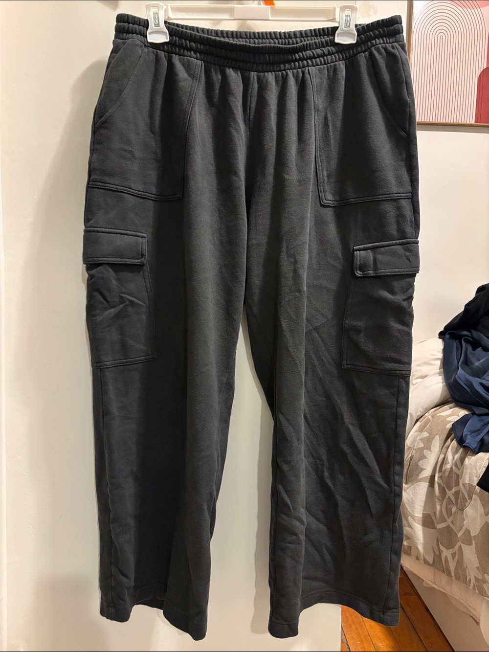 Women’s charcoal Cargo Sweatpants